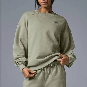 ALO Yoga Accolade Crewneck